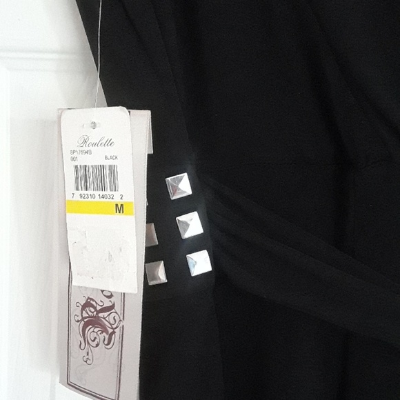 Sexy Black Dress - Picture 4 of 7